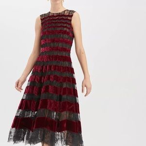 Oscar de la Renta lace and velvet midi  dress size 6